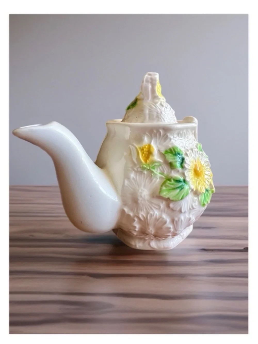 Vintage Rubens White Ceramic Daisy Mini 5